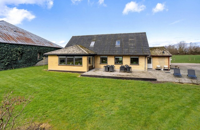 Stunning home in Sydals with WiFi