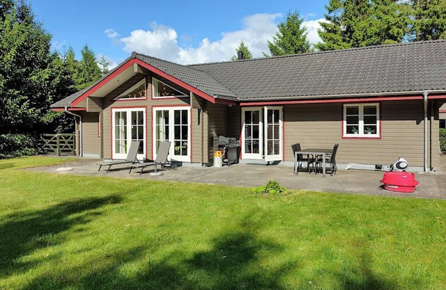 Stunning home in Toftlund with WiFi