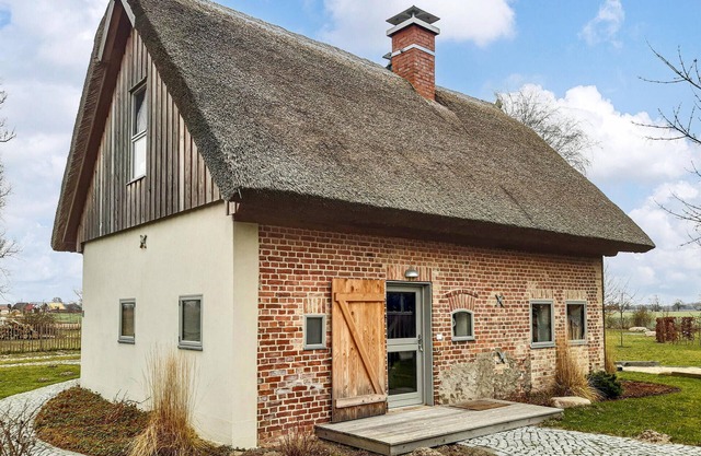 Stunning home in Warthe with sauna