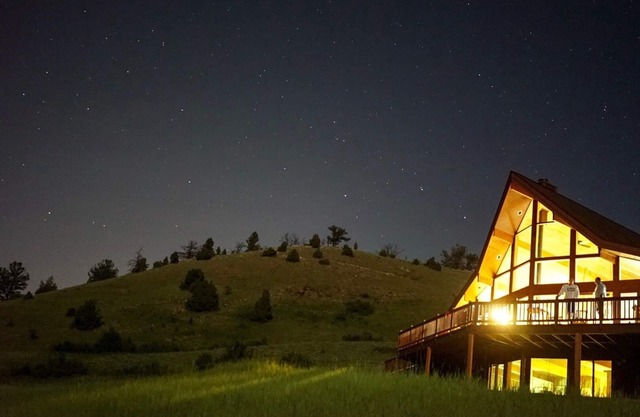 Stunning Home On 20 Mountainous Acres 6 Miles From Mainstreet Bozeman