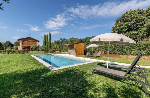 Stunning home in Volpago d.Montello-TV-