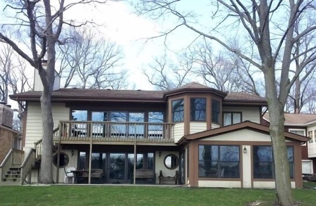 Stunning Lake Front Home-Minutes From Down Town Lake Geneva WI