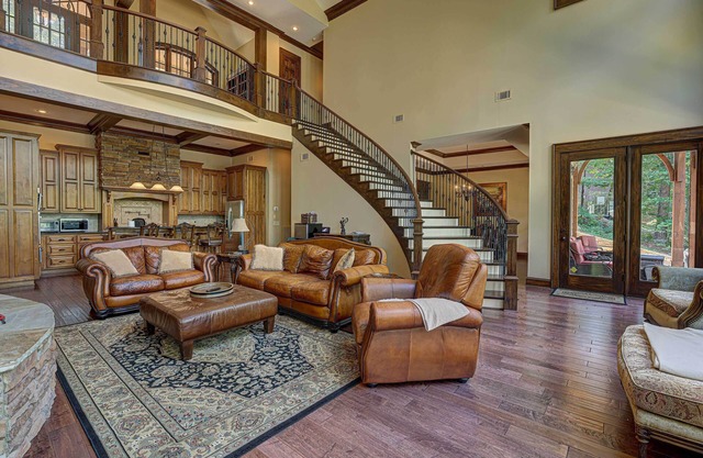 Stunning Lake Wedowee Home w/ Dock + Kayaks!