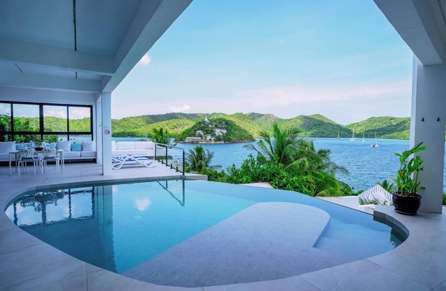 Stunning luxe 220sm villa by the sea entirely private with own pool