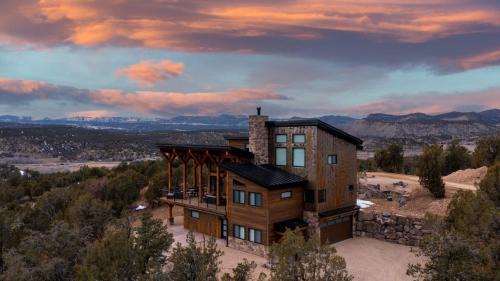 Stunning Luxury Family Home Near Zion National Park