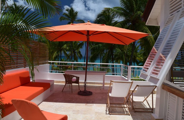 Stunning Luxury Oceanfront House, Modern, Best of The Best Location