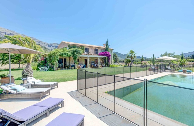 STUNNING LUXURY VILLA IN POLLENSA