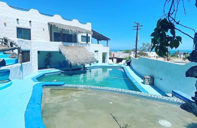 Stunning Mexican house w/ luxury pool, casita and relaxing sea views!
