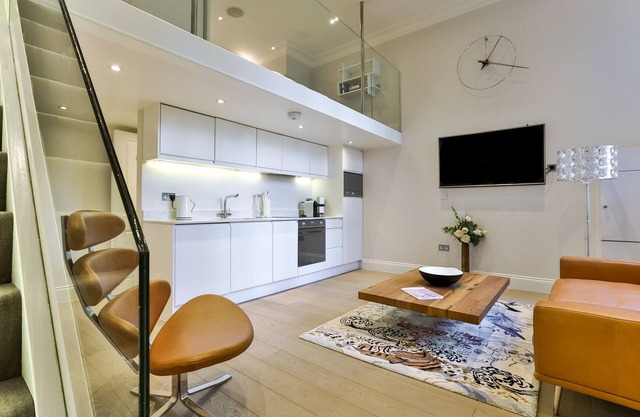 Stunning modern 1 bedroom flat in South Kensington