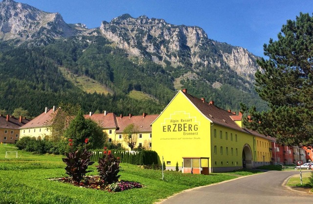 Stunning Mountain-View Apartment in Styria