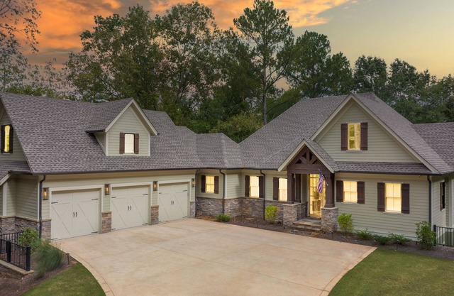 Stunning New Luxury Home -