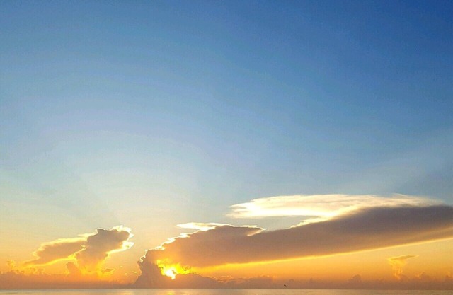 Stunning Oceanfront 2BR/2BA Condo with Breathtaking Views and Beach Access!