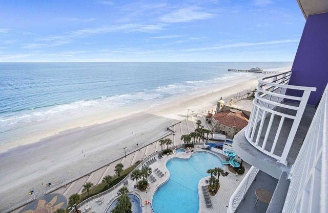 Stunning Oceanfront 2BR Beach Villa with 3 Balconies