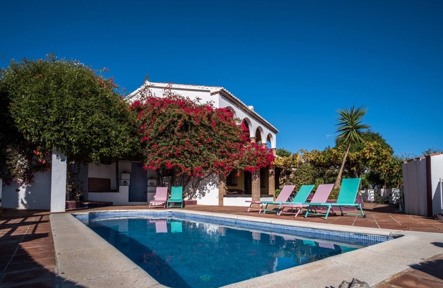 Stunning Offers from Vine Ridge Retreats Management
