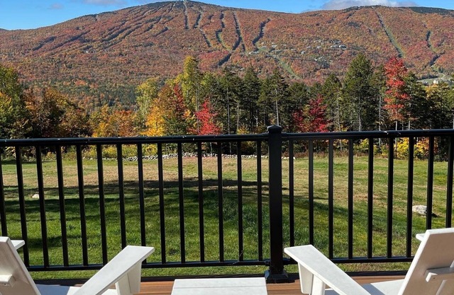 Stunning Okemo Views - 3BR 3BA - 6 Mins to Lifts on 10 Private Acres