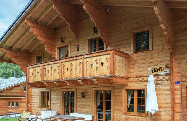 Stunning private villa for 10 guests with WIFI, TV, terrace, panoramic view and parking