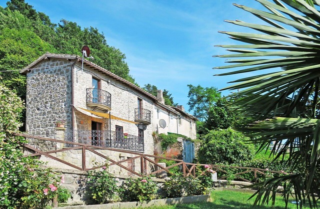 Stunning private villa for 4 people with WIFI, TV, patio, pets allowed and parking