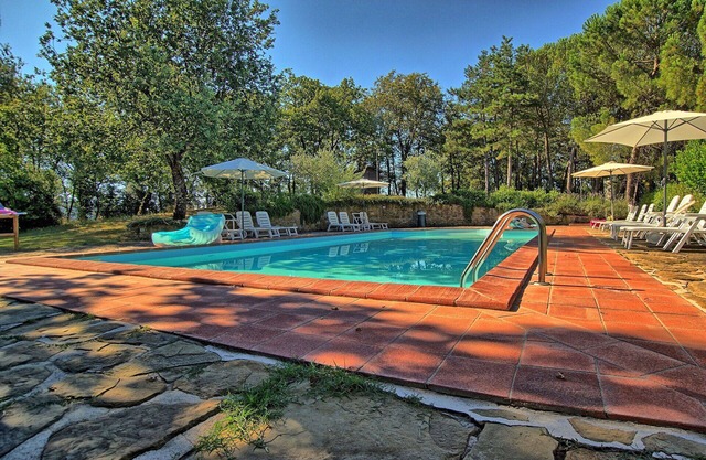 Stunning private villa with private pool, WIFI, TV, veranda, panoramic view and parking