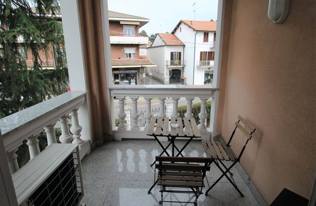 Stunning private villa for 10 guests with WIFI, A/C, TV, terrace and parking