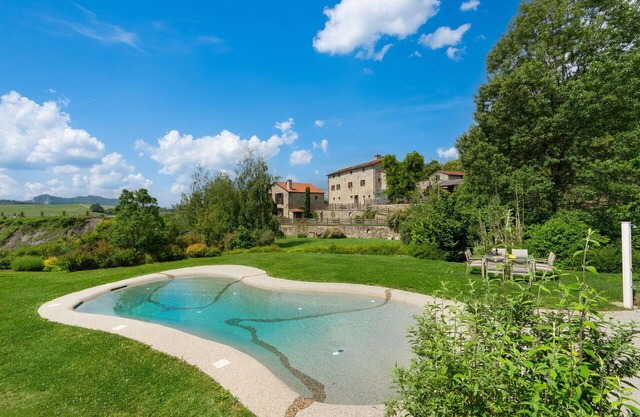 Stunning private villa with A/C, WIFI, private pool, TV, patio, panoramic view and parking