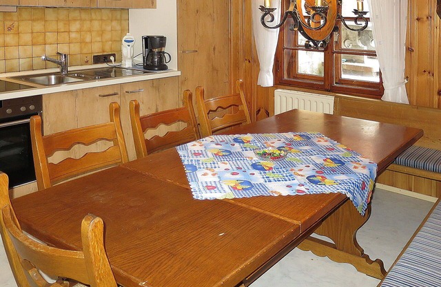 Stunning private villa for 10 people with TV, terrace and parking