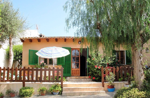Stunning private villa for 5 people with TV, terrace and pets allowed