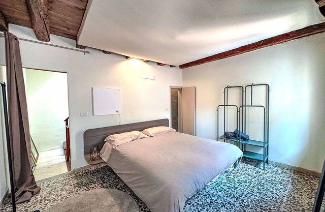 Stunning private villa for 4 people with WIFI, A/C, TV and balcony