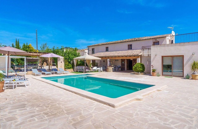 Stunning private villa with private pool, WIFI, A/C, TV, patio, panoramic view and parking
