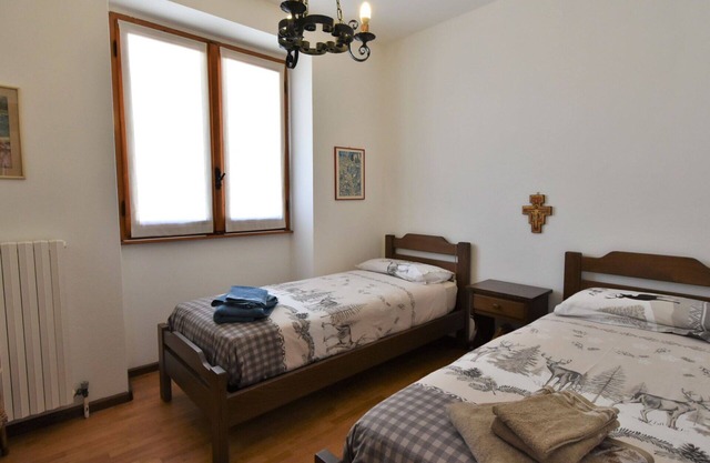 Stunning private villa for 6 guests with WIFI, TV, terrace and parking