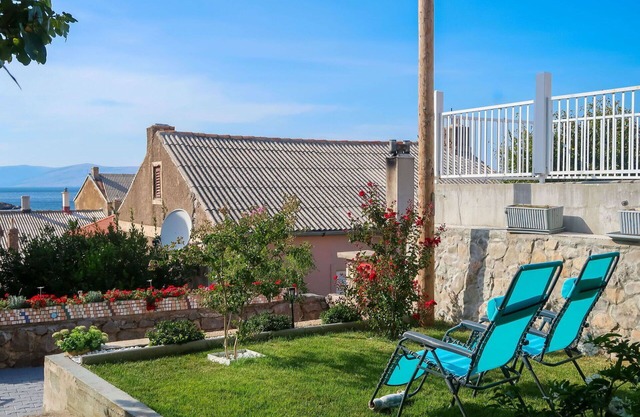 Stunning private villa for 13 guests with A/C, WIFI, TV, terrace, pets allowed and parking