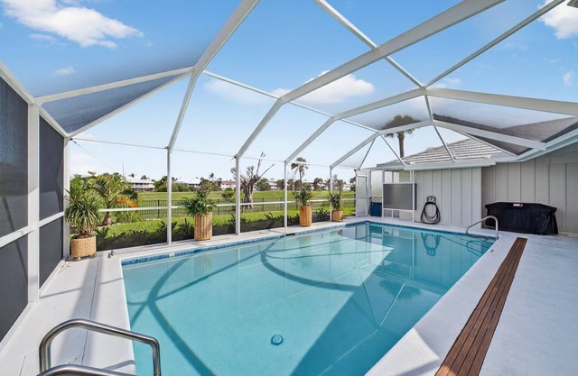 Stunning Sanibel Island Vacation Rental - Beach Therapy