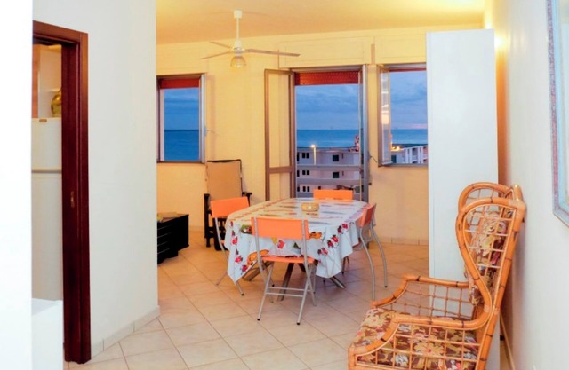 Stunning sea view flat for 6 Baia Verde Gallipoli