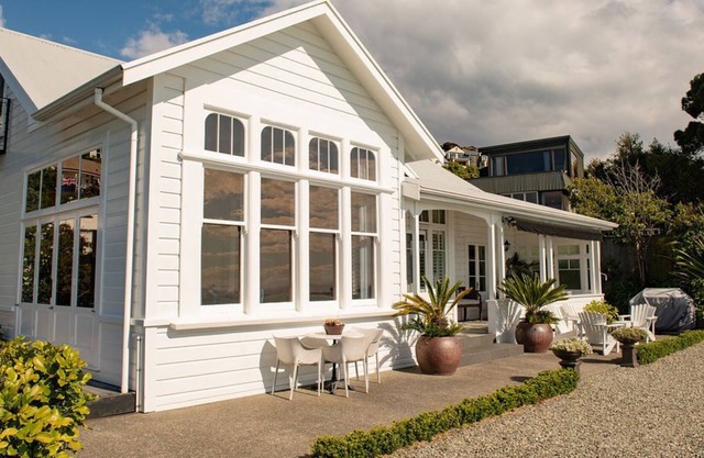 Stunning Sea views, renovated Villa