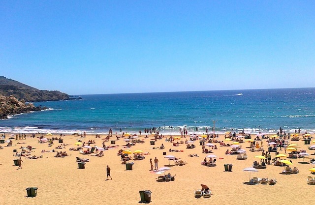 Stunning Seaview Apartment, Wifi