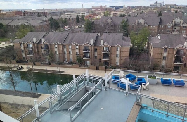 "Stunning Skyline & Canal View w/Free Parking"