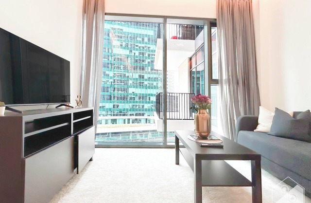 Stunning & Spacious Studio Balcony & View Dubai