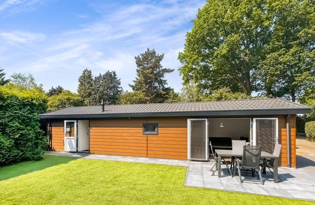 Stunning (sta)caravan in Putten