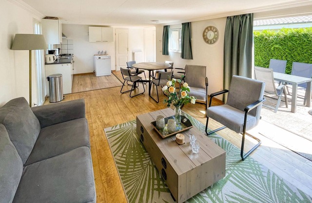 Stunning (sta)caravan in Putten