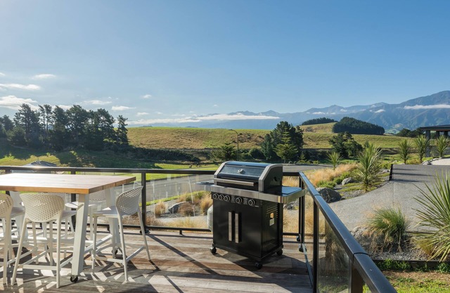 Stunning Views | Contemporary | Escape - KK4113, Stunning Views | Contemporary | Ocean and Mountain
