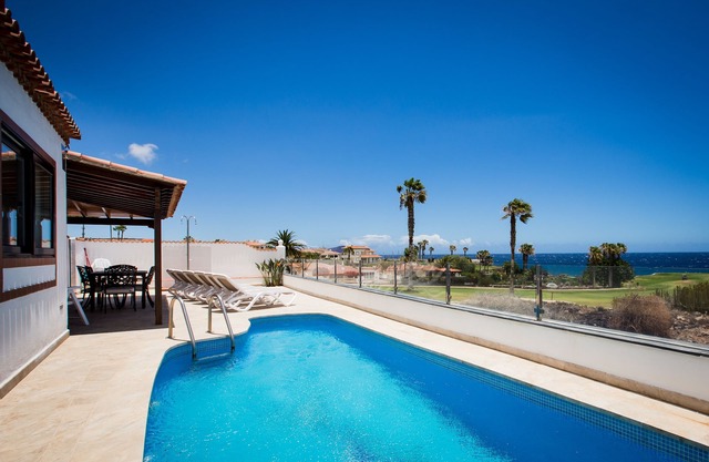 Stunning Views Of The Ocean With 3 Bedrooms & 2 Bathroom