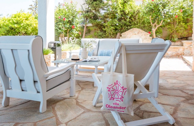 Stunning villa close to the town and the beaches!