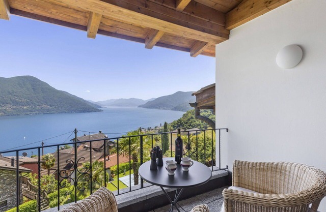 Stunning villa for 4 people with WIFI, TV, patio and parking