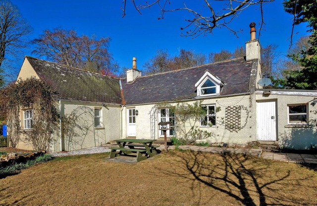 Stunning villa for 4 guests with WIFI and parking