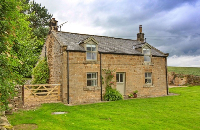 Stunning villa for 4 people with WIFI, TV, pets allowed and parking
