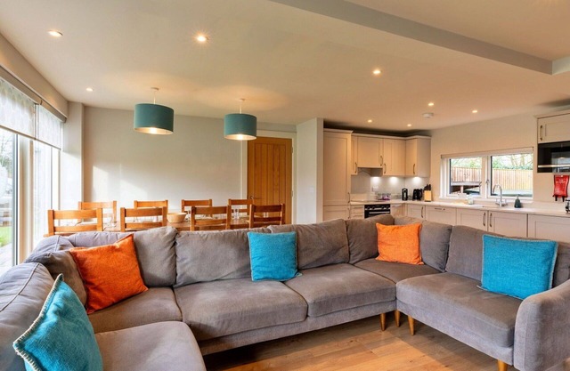Stunning villa for 8 people with WIFI, TV, pets allowed and parking