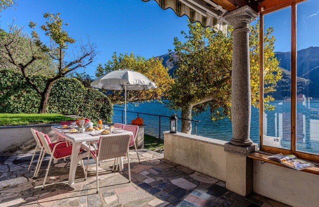 Stunning villa for 8 guests with WIFI, TV, terrace and parking