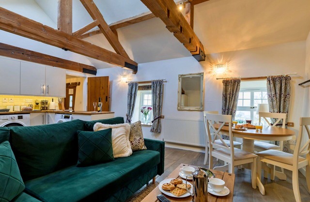 Stunning villa for 2 guests with WIFI and parking