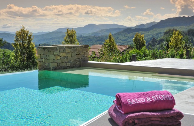 Stunning villa in Tuscany with private pool, patio and wonderful garden