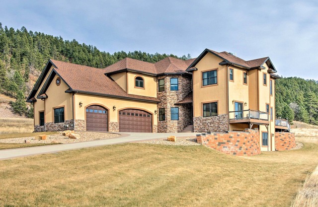 Sturgis Vacation Rental w/Hot Tub & Game Room!