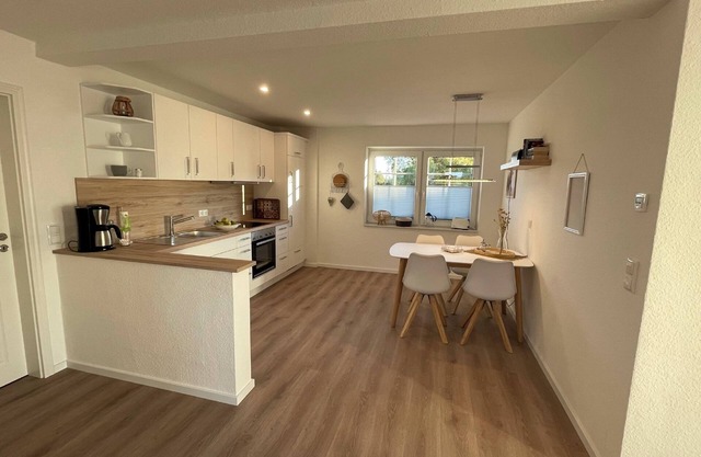 Stuuv een - sauna, wood-burning stove, terrace, garden furniture, fenced, e-charging station